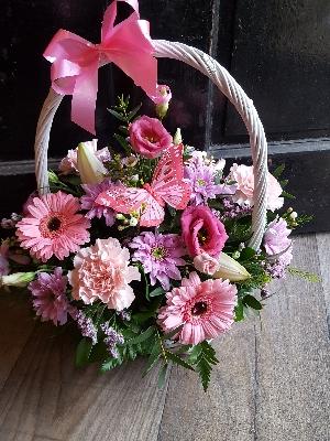 Mothers Day basket – buy online or call 01623 622002