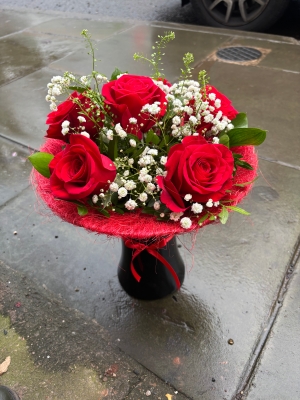 Red rose vase arrangement